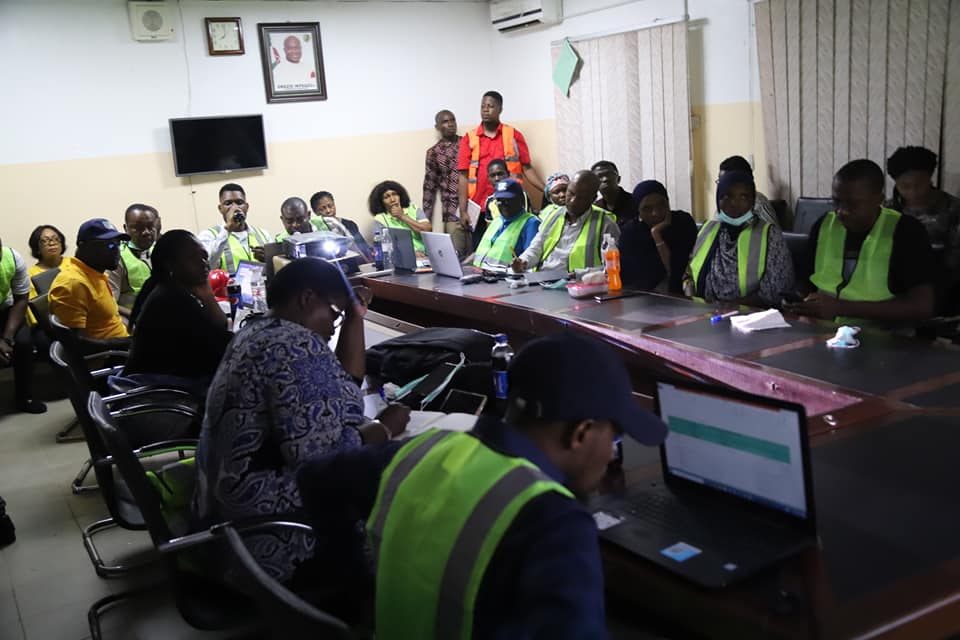 The Team for NEWMAP Data Validation Mission was in Abia State and in hours toured round three(3) project sites of Abia NEWMAP.  The team comprising the Monitoring & Evaluation Specialist, Social Livelihood Specialiat , Environmental Safeguard Specialist and Communication team among other members of FPMU visited remediated gully erosion sites, CIG sites and interviews with beneficiaries . Data Presentation by the Monitoring & Evaluation Officer of Abia NEWMAP rounded off the visit.  The rest of the story are captured in pictures and videos………